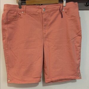 Gloria Vanderbilt Salmon Flat Front Shorts size 20W